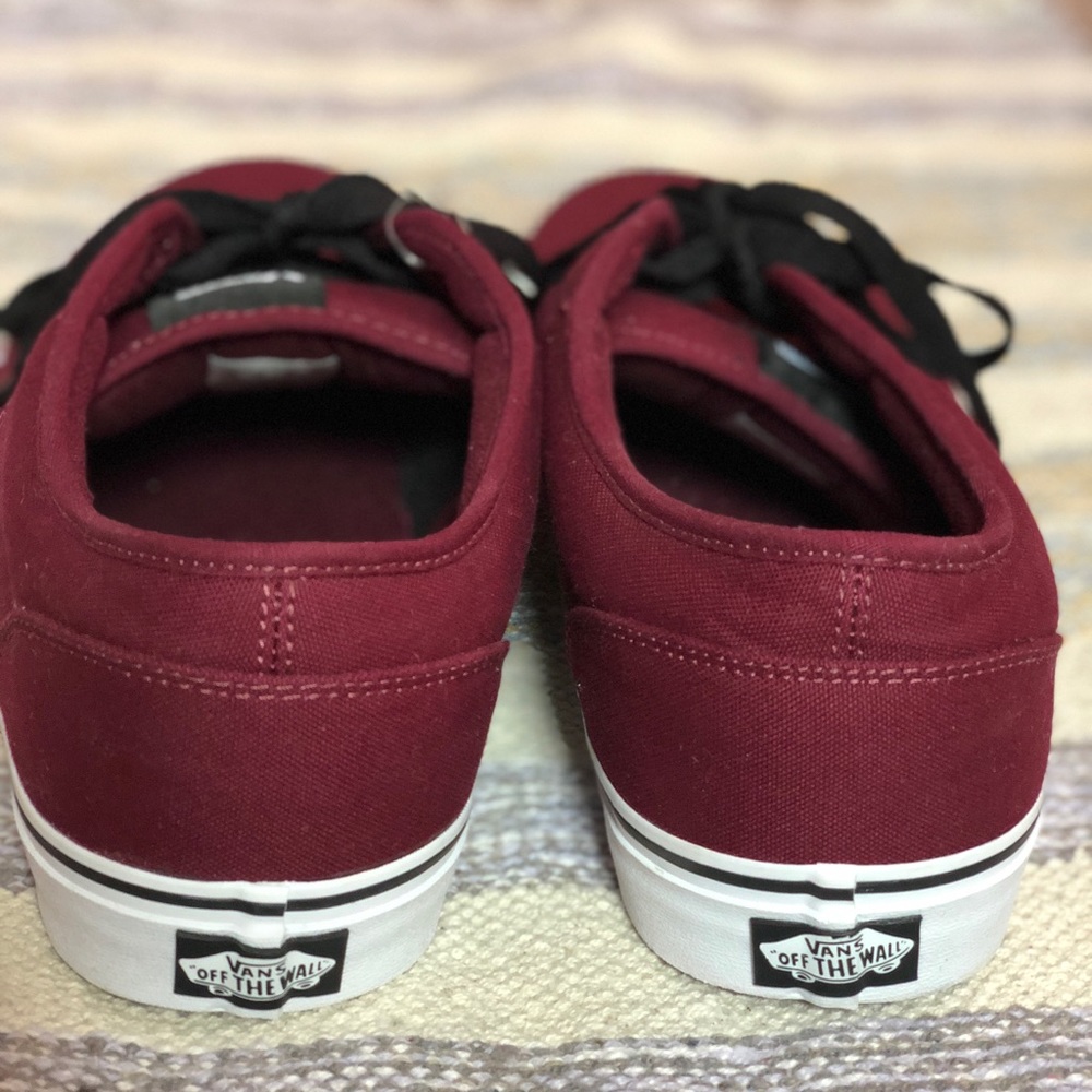 VANS Authentic Low Top Men’s sneakers